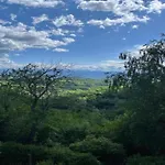 Hillview Langhe *